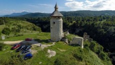 Okolí - výlety: Hrad Drežnik