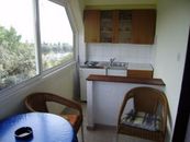 Kuchyň v r&aacute;mci balkonu - studio NEKI **