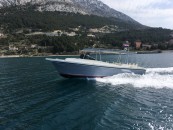 Motorov&yacute; člun typu Camaro 1000 Passenger